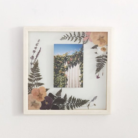 ⭐️ Floral 12x12 Picture Flower Polaroid Peasant Farm Hipster Photo Boho Frame - Picture 1 of 6